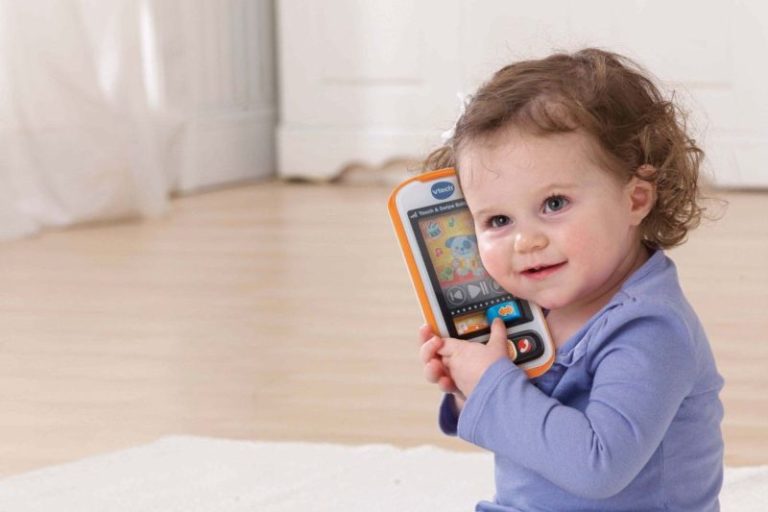 Jak wybrać odpowiedni telefon dla dziecka