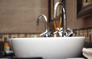 Różne rodzaje umywalek – która najlepiej pasuje do Twojej łazienki? umywalki